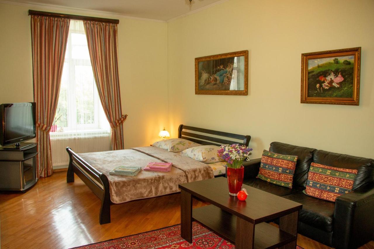 The Heart Of Lviv Appartement Buitenkant foto