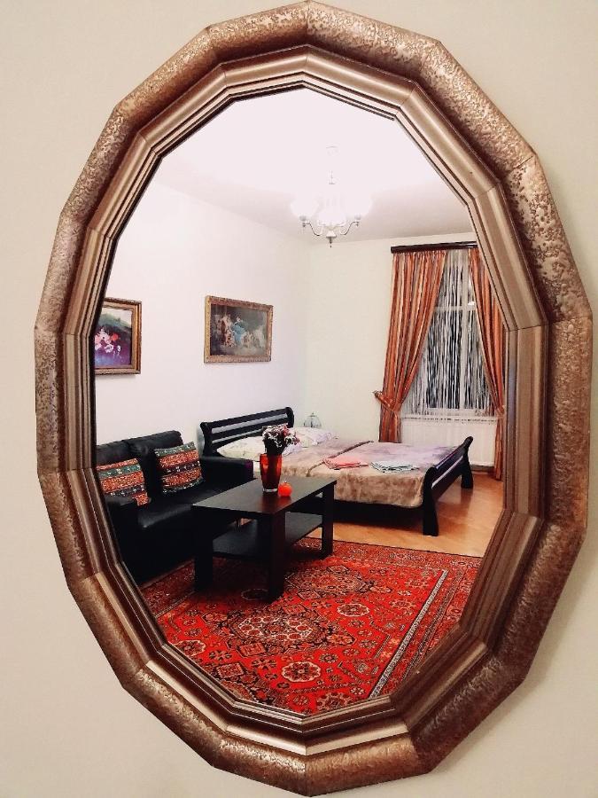 The Heart Of Lviv Appartement Buitenkant foto